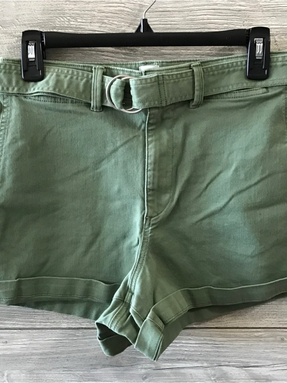Women’s Gap Shorts with Self Belt